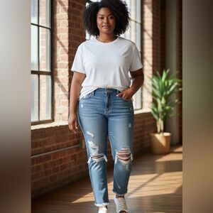 NWOT Lovers + Friends Denim Women’s Distressed Blue Jeans Ankle - Size 27